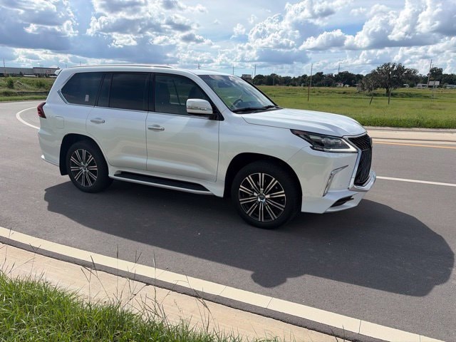 2020 Lexus LX 570 - Photo 6