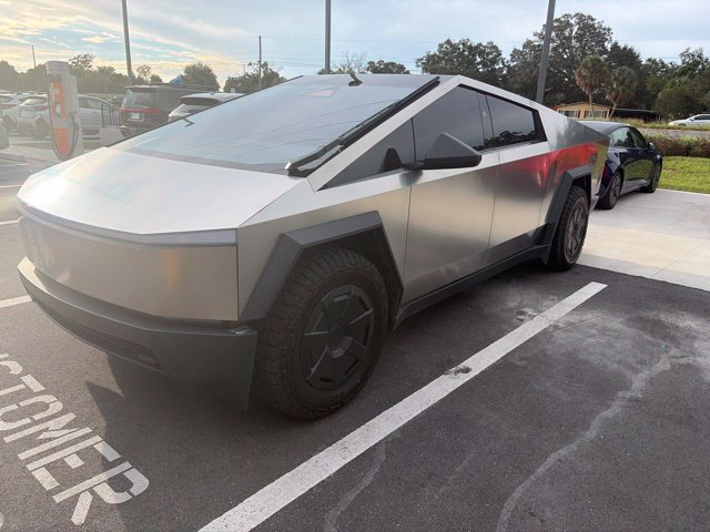  Tesla Cybertruck