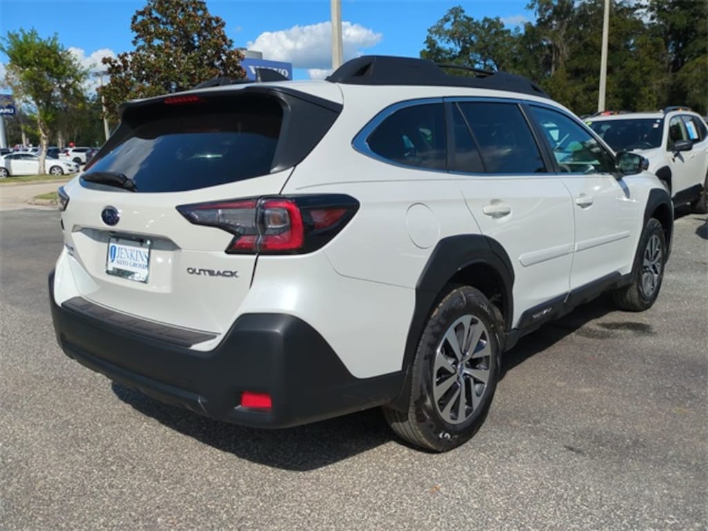 New 2025 Subaru Outback Premium SUV