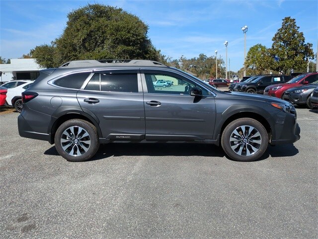 2025 Subaru Outback Limited photo 3