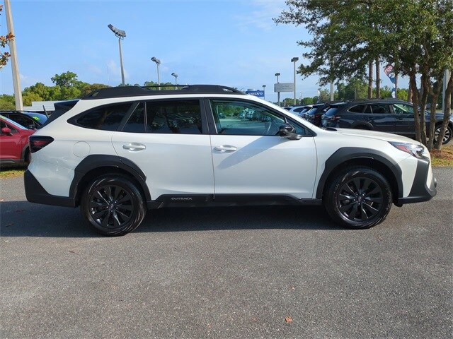2024 Subaru Outback Onyx Edition photo 3