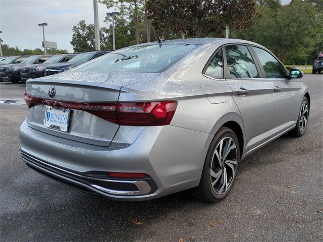 2025 Volkswagen Jetta 1.5T SEL photo 4