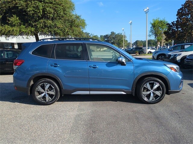 2021 Subaru Forester Touring photo 2