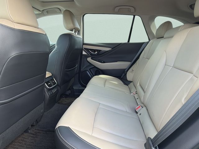 2020 Subaru Outback Limited - Photo 10