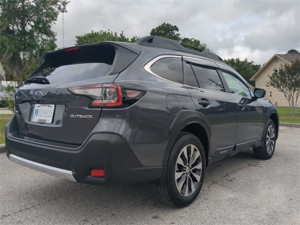New 2025 Subaru Outback Limited SUV
