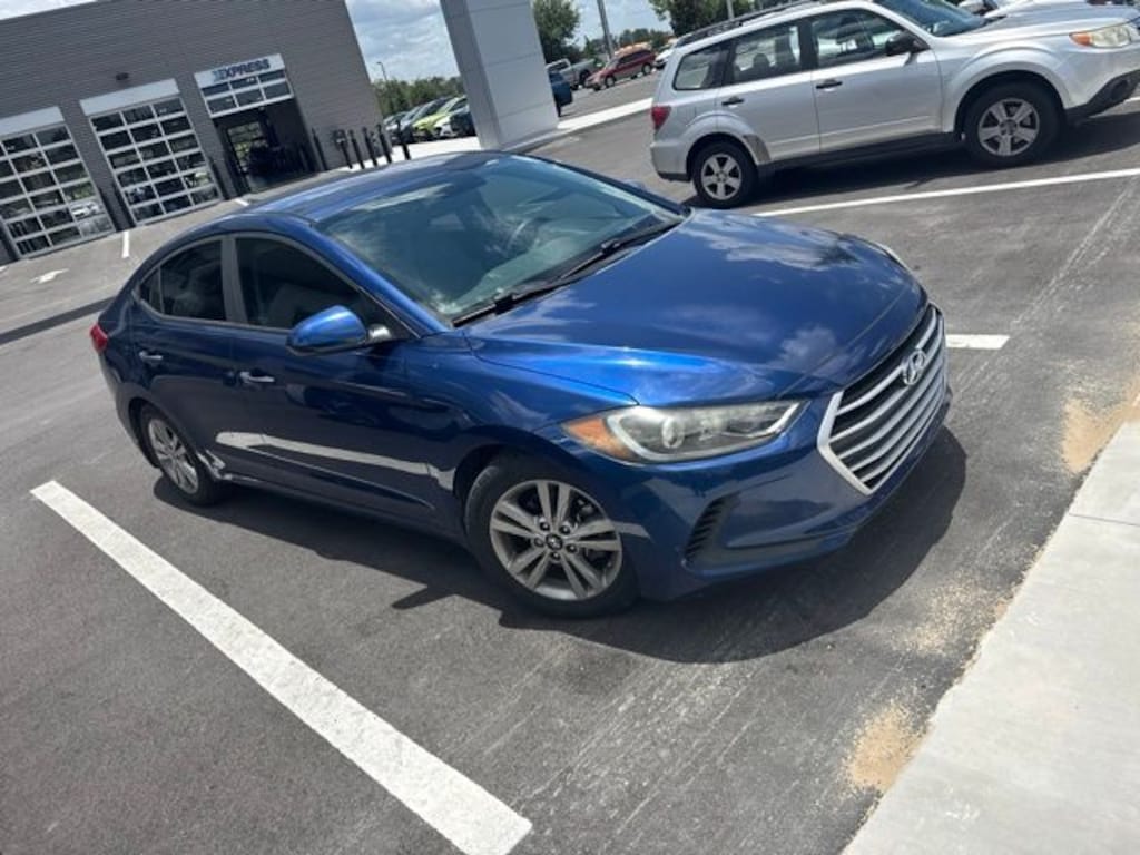 Used 2017 Hyundai Elantra SE Sedan