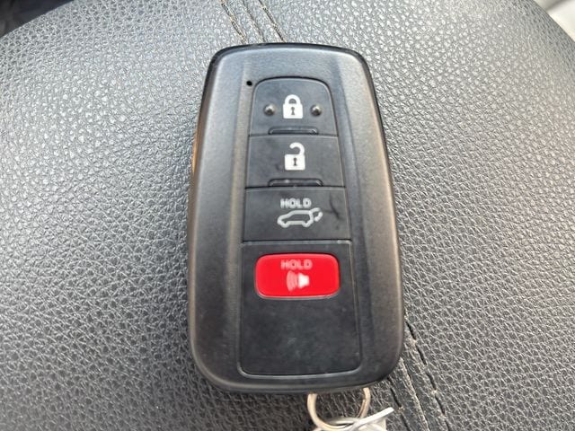 2019 Toyota RAV4 XLE Premium - Photo 28