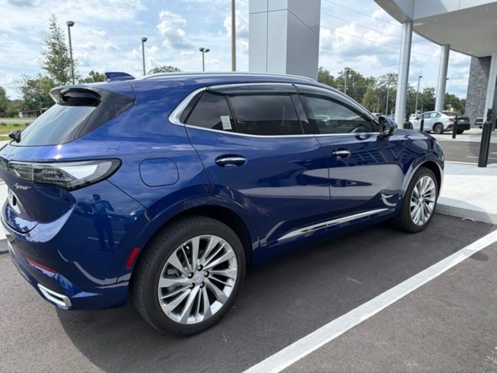 Used 2025 Buick Envision Avenir SUV