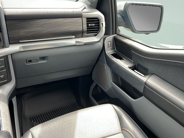 2024 Ford F-150 Lariat - Photo 13