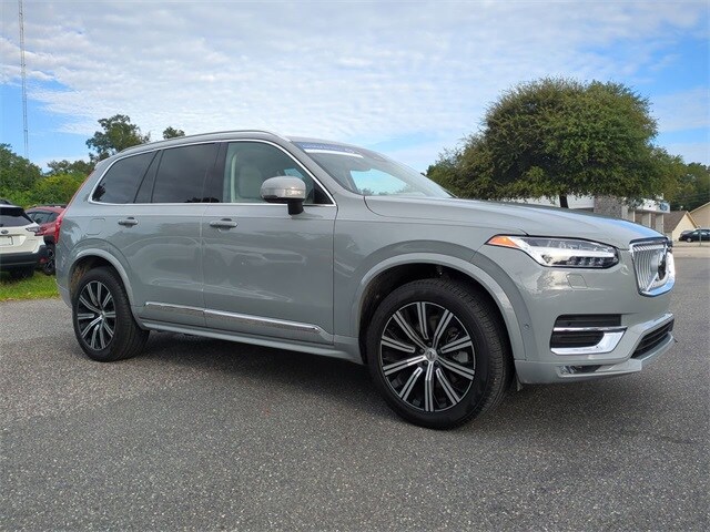 2025 Volvo XC90 Plus photo 2