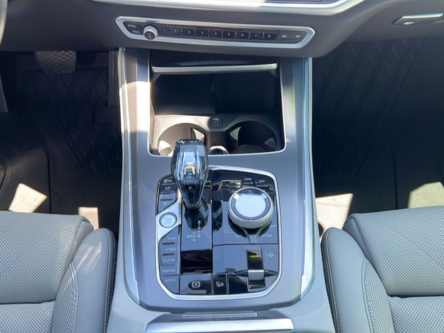 2023 BMW X5 45e - Photo 17