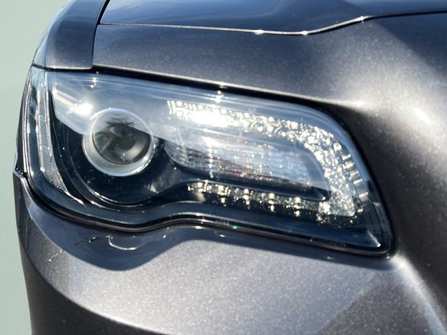 2023 Chrysler 300 Touring - Photo 22