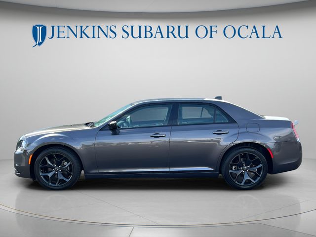 2023 Chrysler 300 Touring - Photo 6