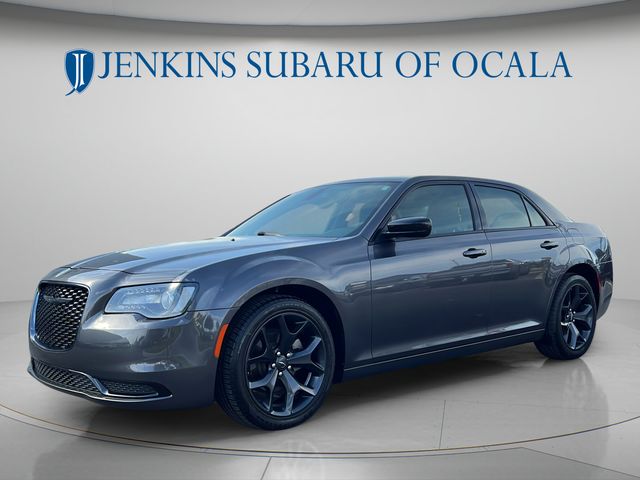 2023 Chrysler 300 Touring - Photo 7