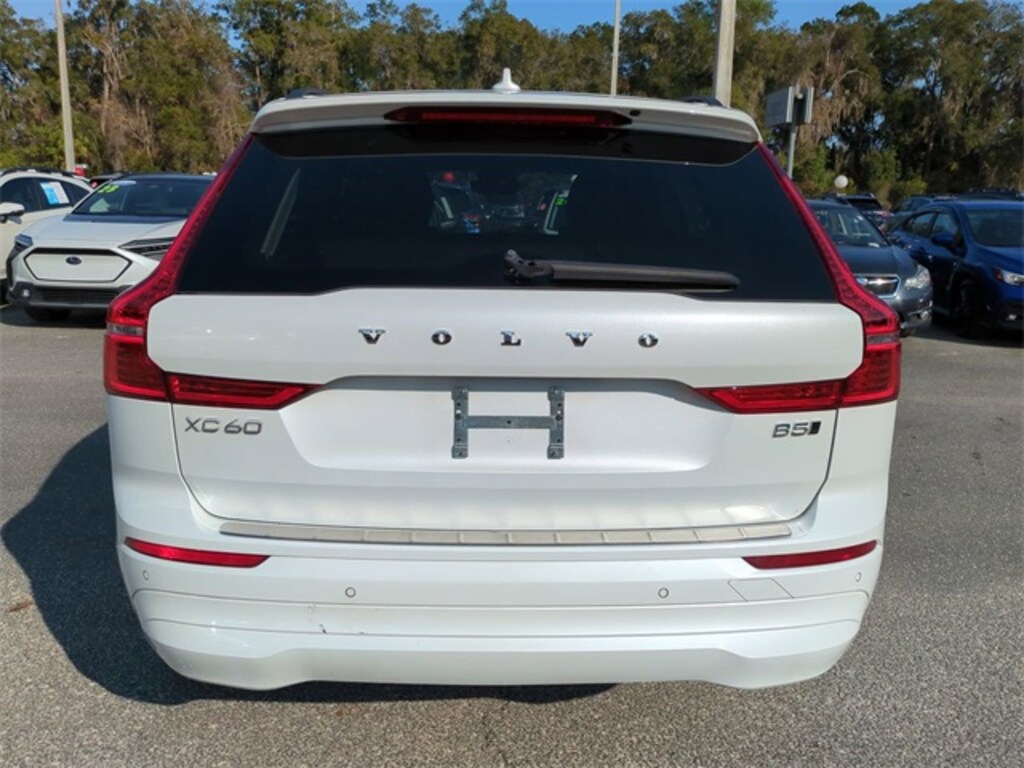 Used 2023 Volvo XC60 B5 Core SUV