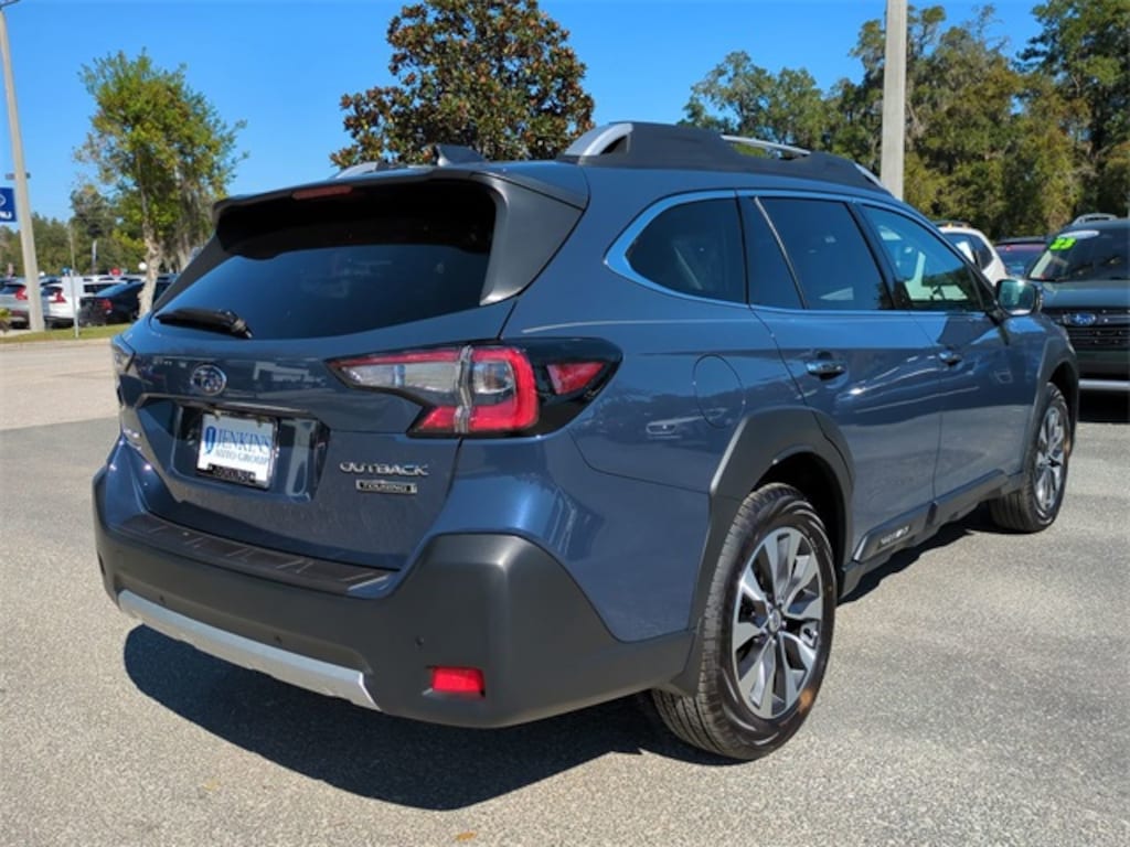New 2025 Subaru Outback Touring SUV
