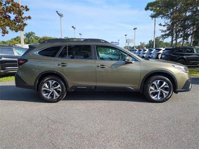2022 Subaru Outback Limited photo 3