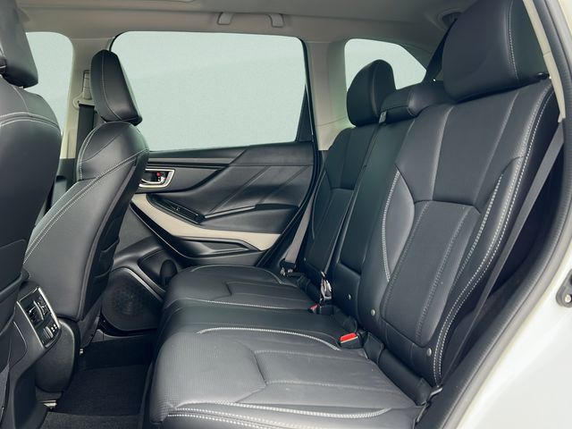2022 Subaru Forester Limited - Photo 13