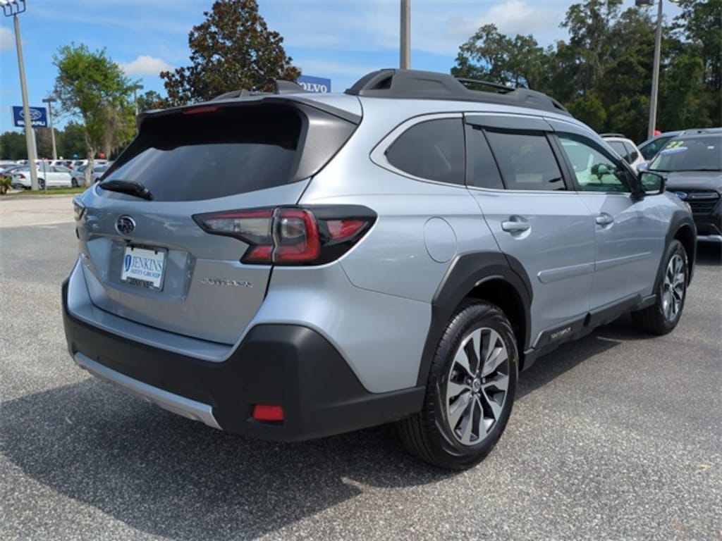 New 2025 Subaru Outback Limited SUV