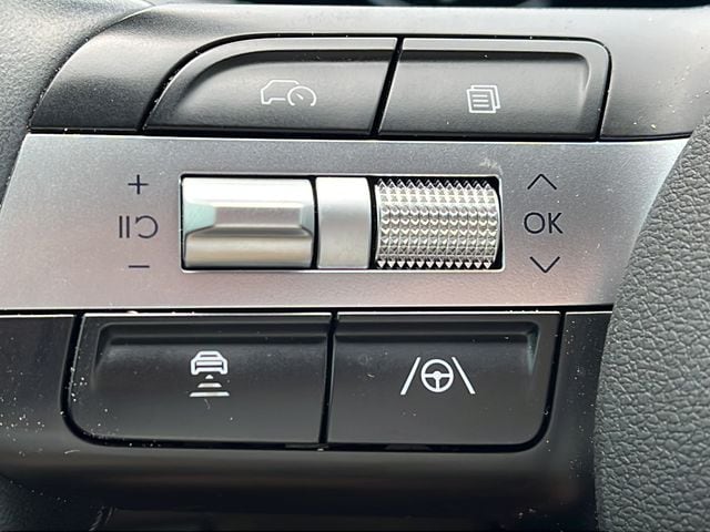 2025 Hyundai Santa Cruz Limited - Photo 25