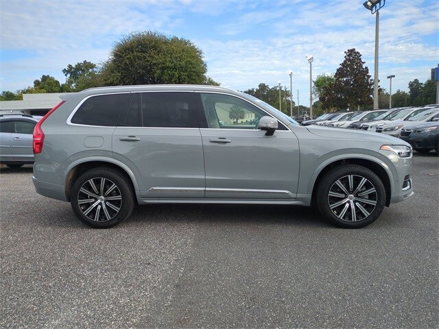 2025 Volvo XC90 Plus photo 3