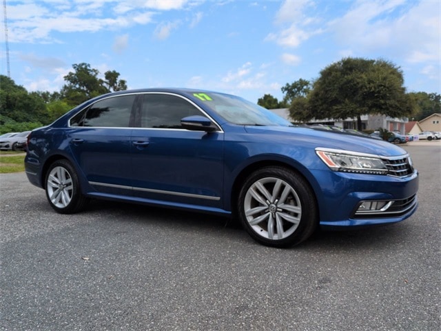 Used 2017 Volkswagen Passat SE with VIN 1VWGT7A35HC063304 for sale in Ocala, FL