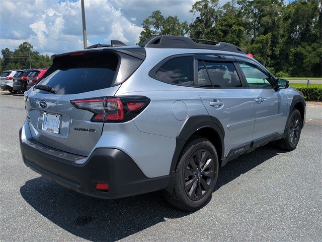 2025 Subaru Outback Onyx Edition photo 4