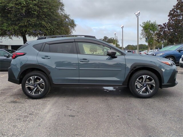 2025 Subaru Crosstrek Premium photo 3