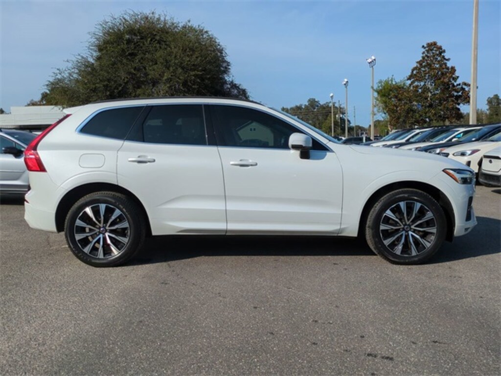 Used 2023 Volvo XC60 B5 Core SUV
