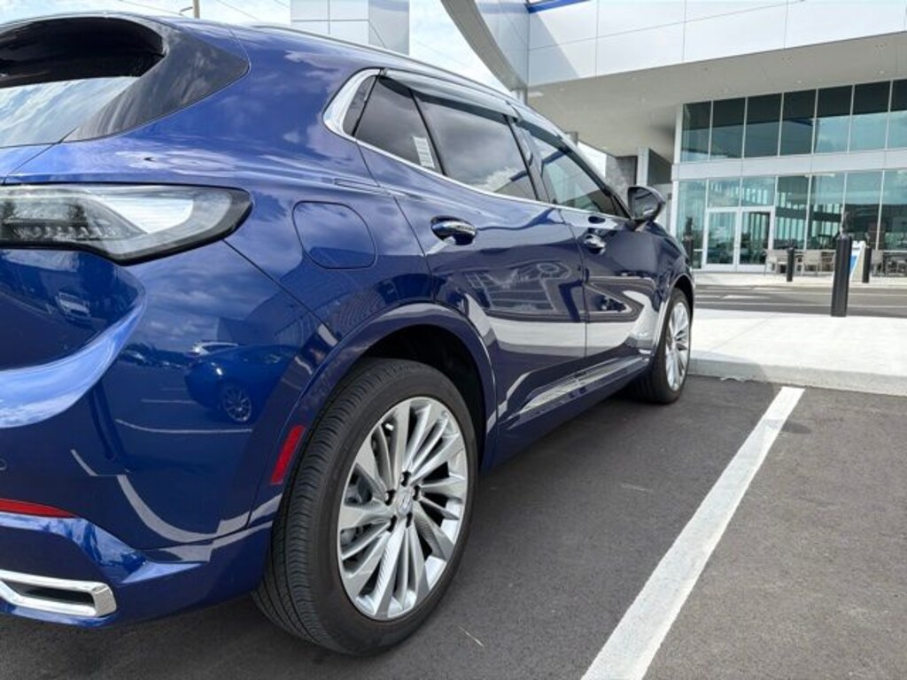 Used 2025 Buick Envision Avenir SUV