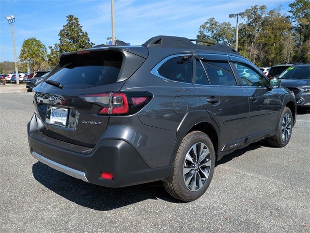 2025 Subaru Outback Limited photo 4