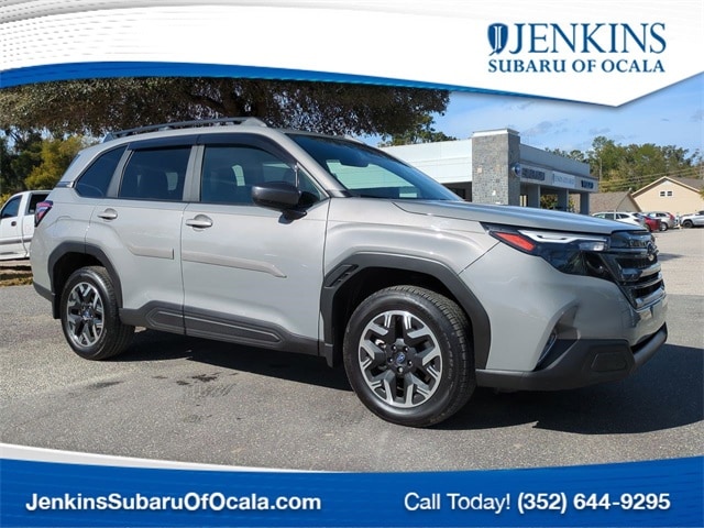 2025 Subaru Forester Premium's photo