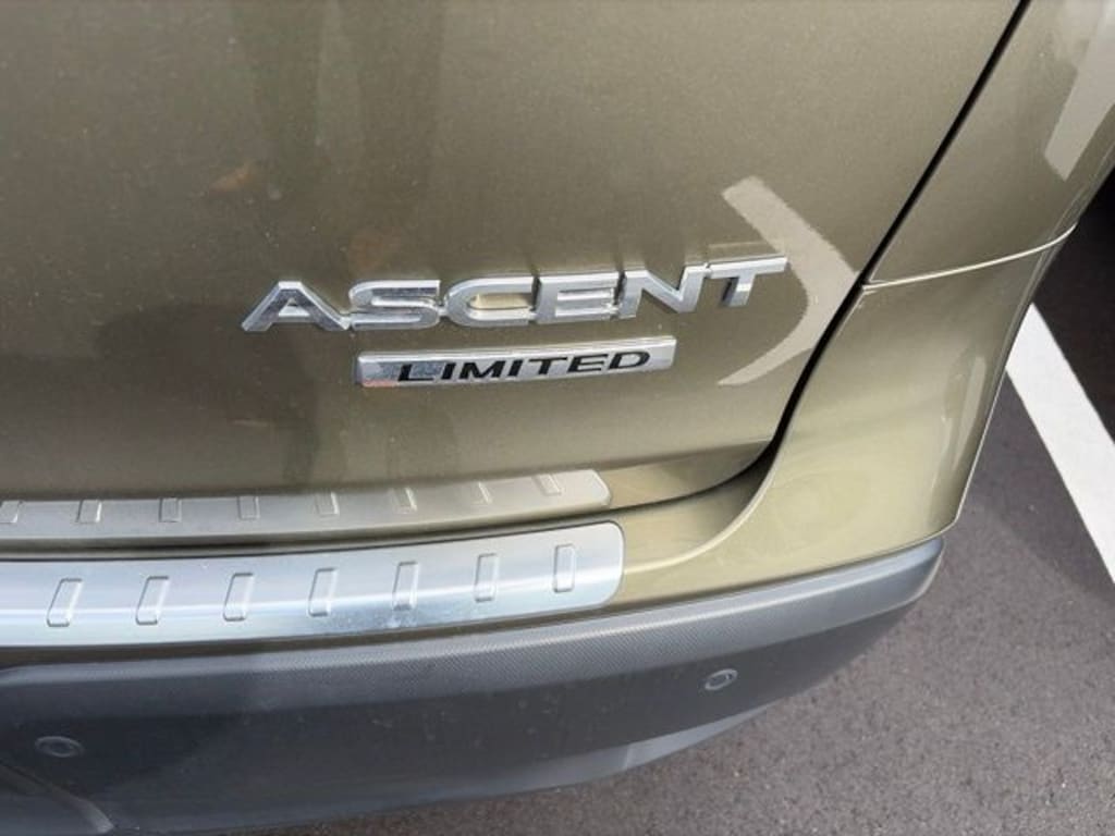Used 2024 Subaru Ascent Limited SUV