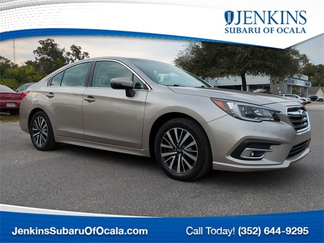2018 Subaru Legacy Premium's photo