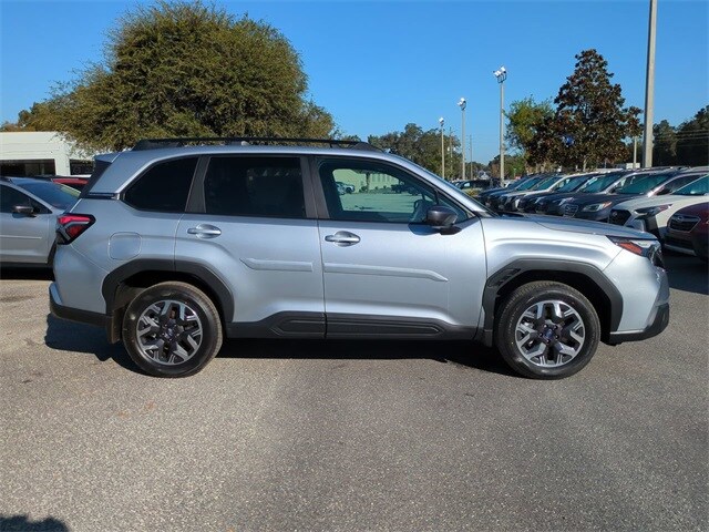 2026 Subaru Forester Premium photo 3