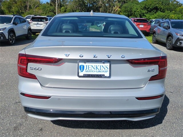 2024 Volvo S60 B5 Core photo 4