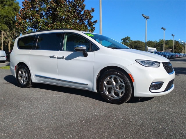 Used 2023 Chrysler Pacifica Limited with VIN 2C4RC1GG7PR534281 for sale in Ocala, FL