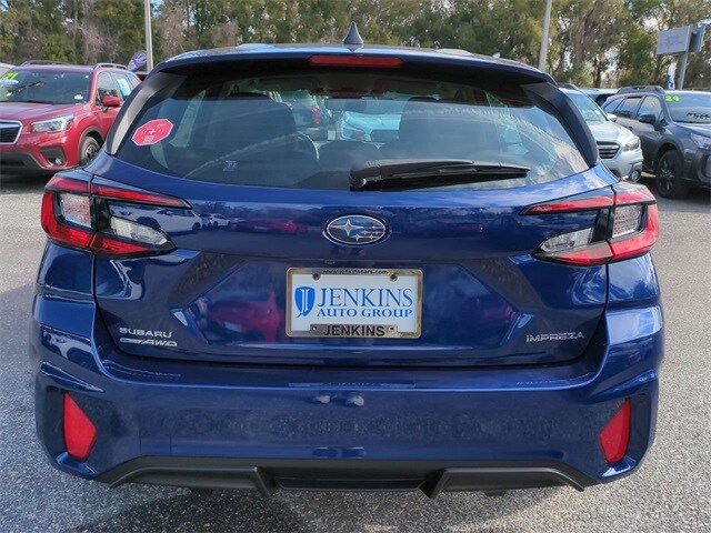 2025 Subaru Impreza Base photo 4