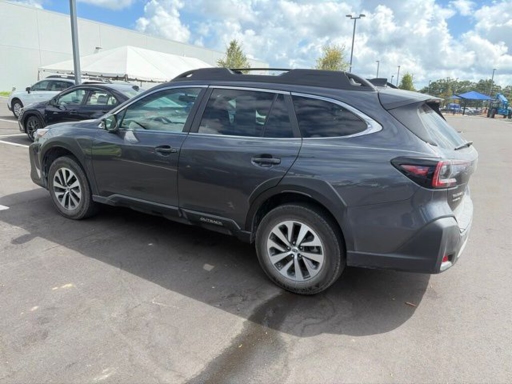 Used 2025 Subaru Outback Premium SUV