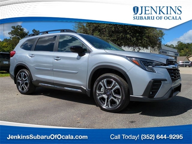 2025 Subaru Ascent Limited's photo