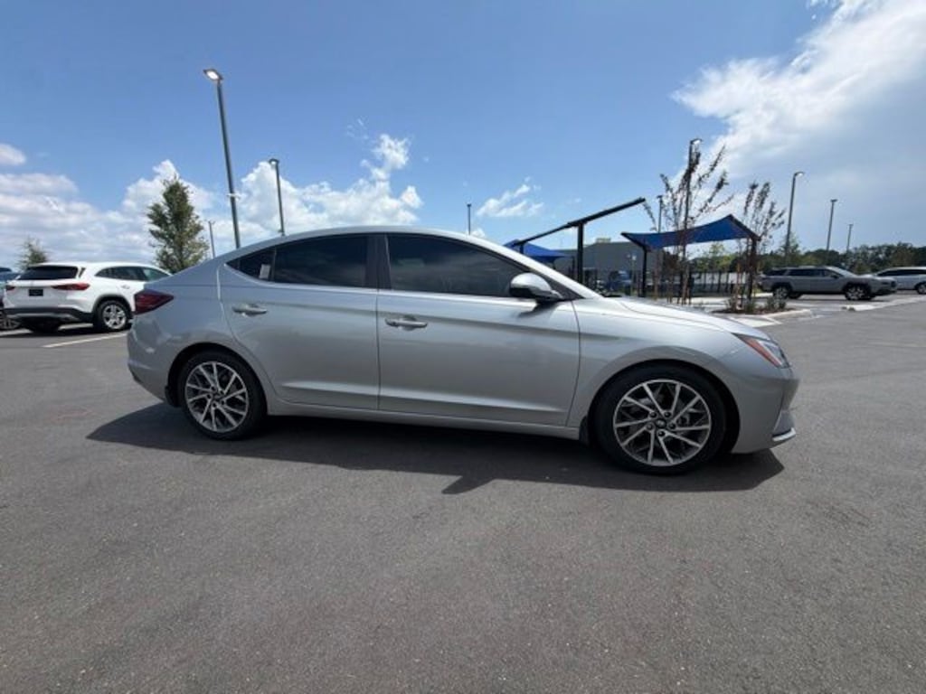 Used 2020 Hyundai Elantra Limited Sedan