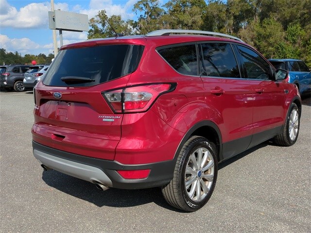 2017 Ford Escape Titanium photo 3