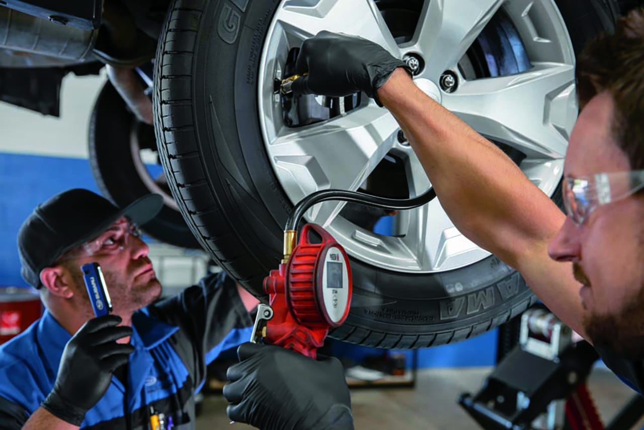 Subaru-tire-service-guys.png