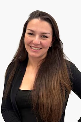 Staff member Heather Bidlack from ID_7cc8e129bce4