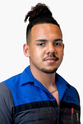 Staff member Elisha Dass from ID_56ae52cb1b64