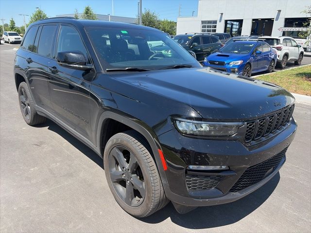 2024 Jeep Grand Cherokee Limited's photo