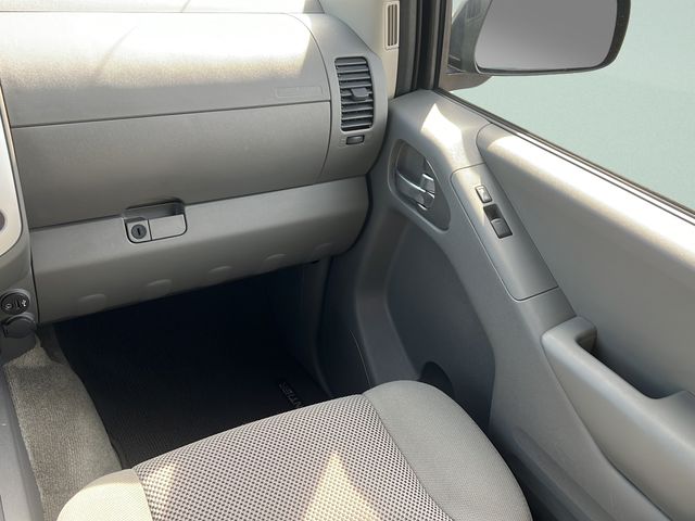 2017 Nissan Frontier SV - Photo 13