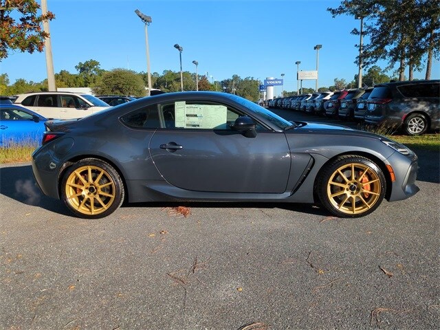 2025 Subaru BRZ tS photo 3