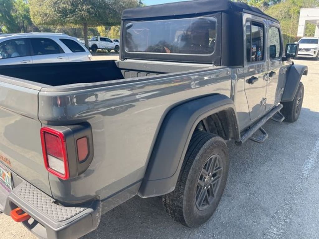 Used 2021 Jeep Gladiator Mojave Truck