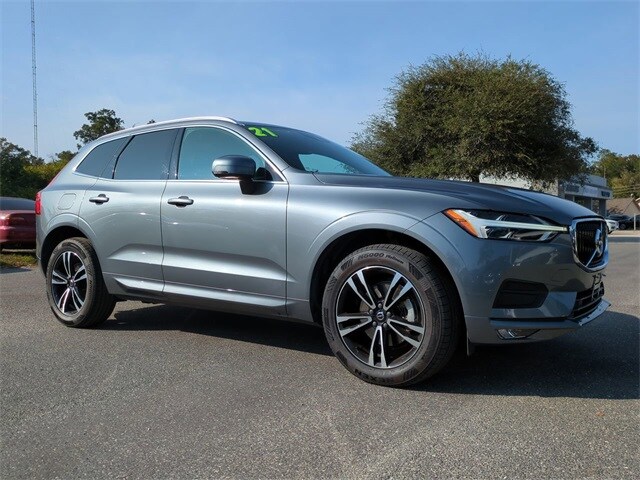 2021 Volvo XC60 T5 Momentum photo 2